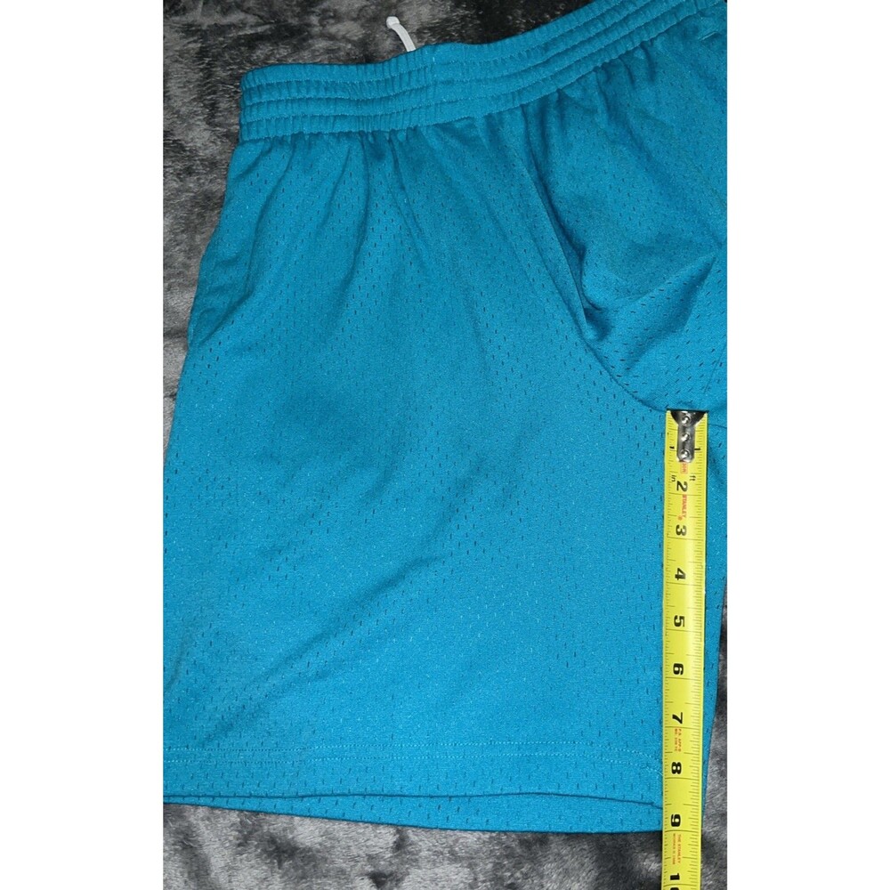Medium Mitchell & Ness Mesh Shorts Men's - Picture 5 of 7